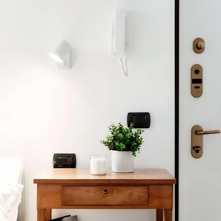 Cesare 22 - The House Of Travelers *