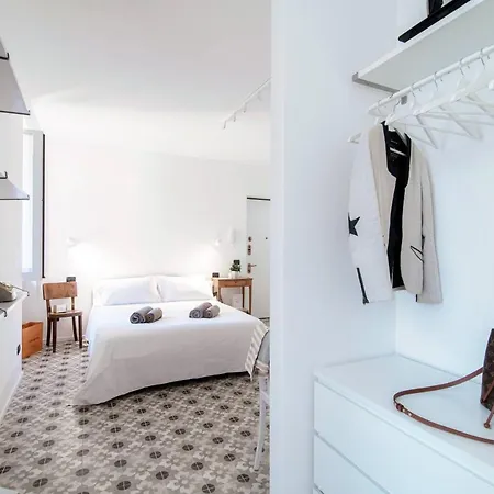 Cesare 22 - The House Of Travelers Como